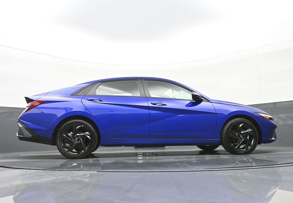 Certified 2026 Hyundai Elantra Sport w/ Cargo Package FWD image 41