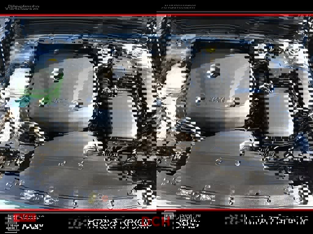 Used 2021 Volvo XC40 T4 Inscription image 24