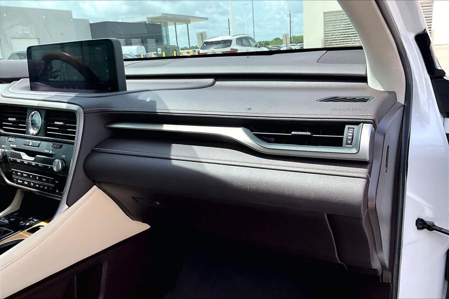 Used 2020 Lexus RX 350L FWD w/ Premium Package image 17