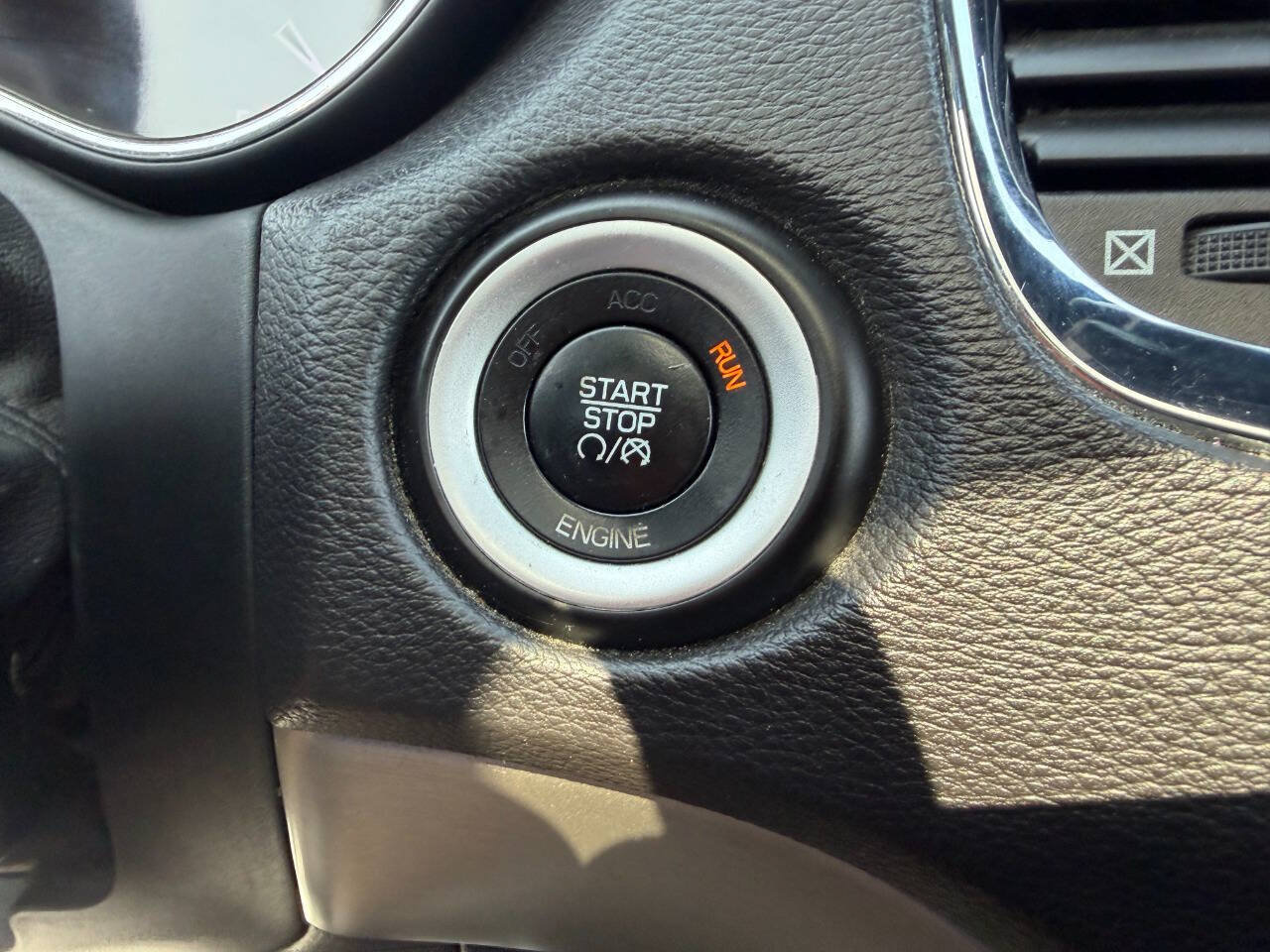 Used 2014 Dodge Durango R/T w/ Premium Nappa Leather Group AWD/4WD image 27