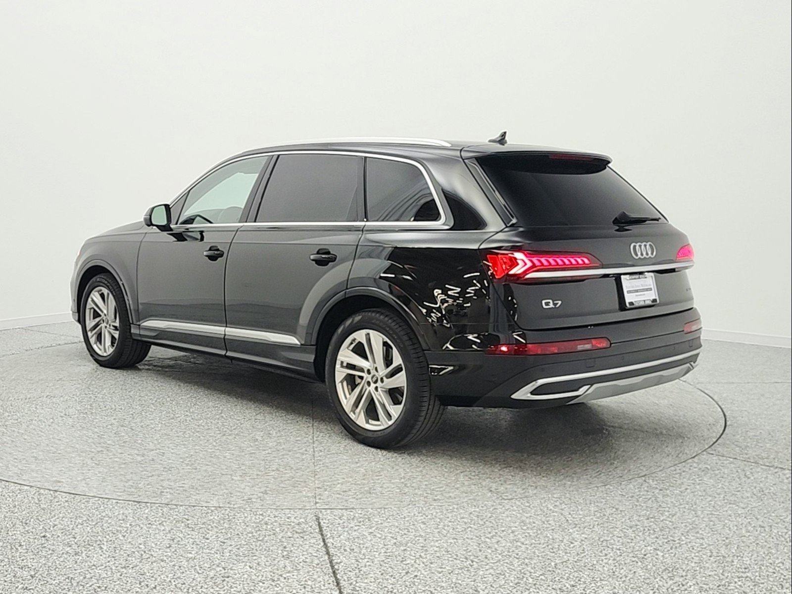 Used 2023 Audi Q7 3.0T Prestige w/ Prestige Package image 7