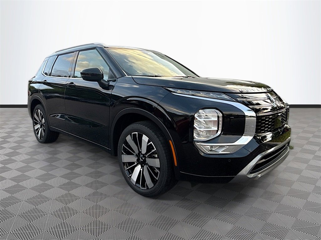 New 2025 Mitsubishi Outlander SEL image 3