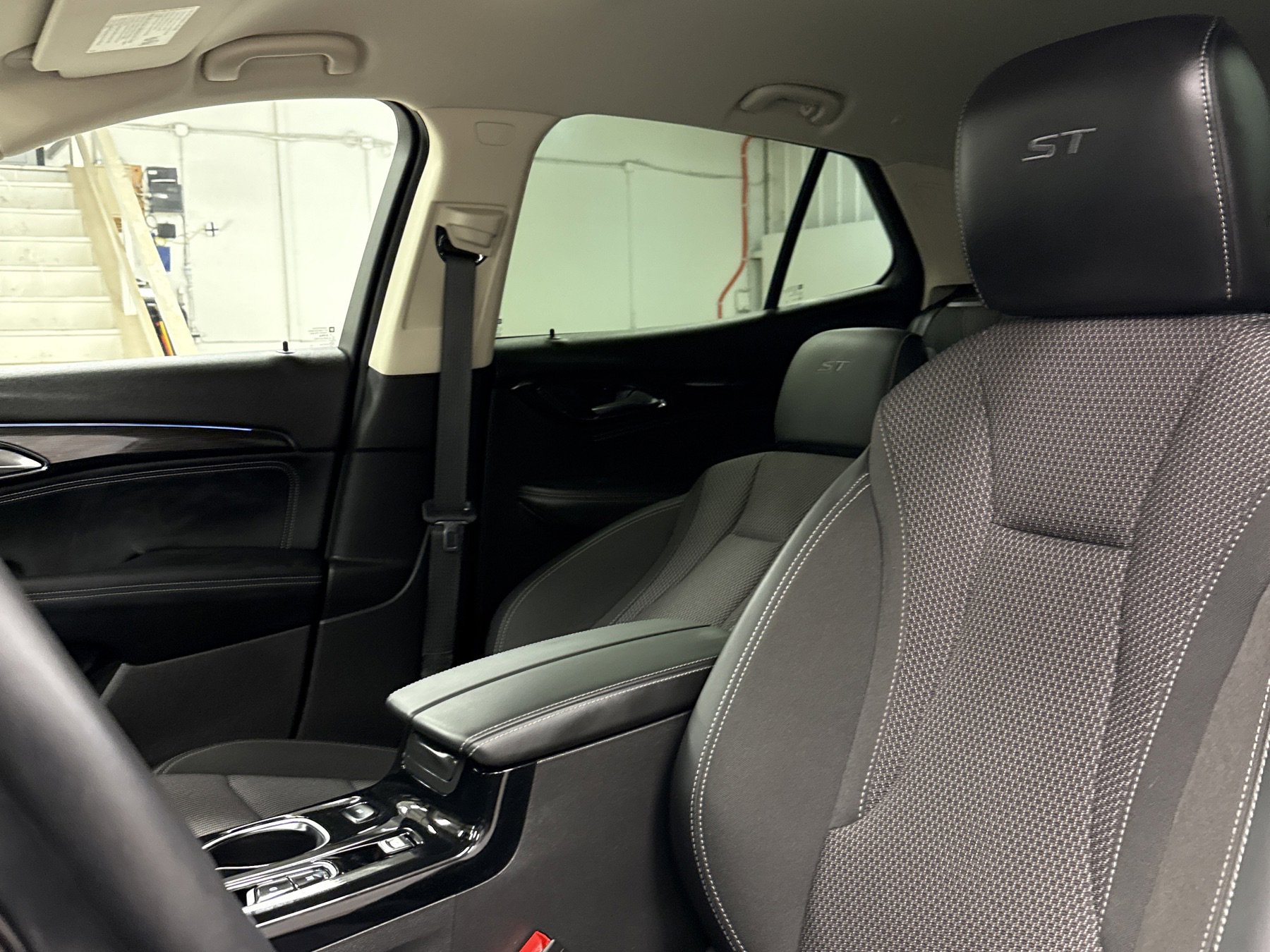 Used 2023 Buick Envision Preferred image 5