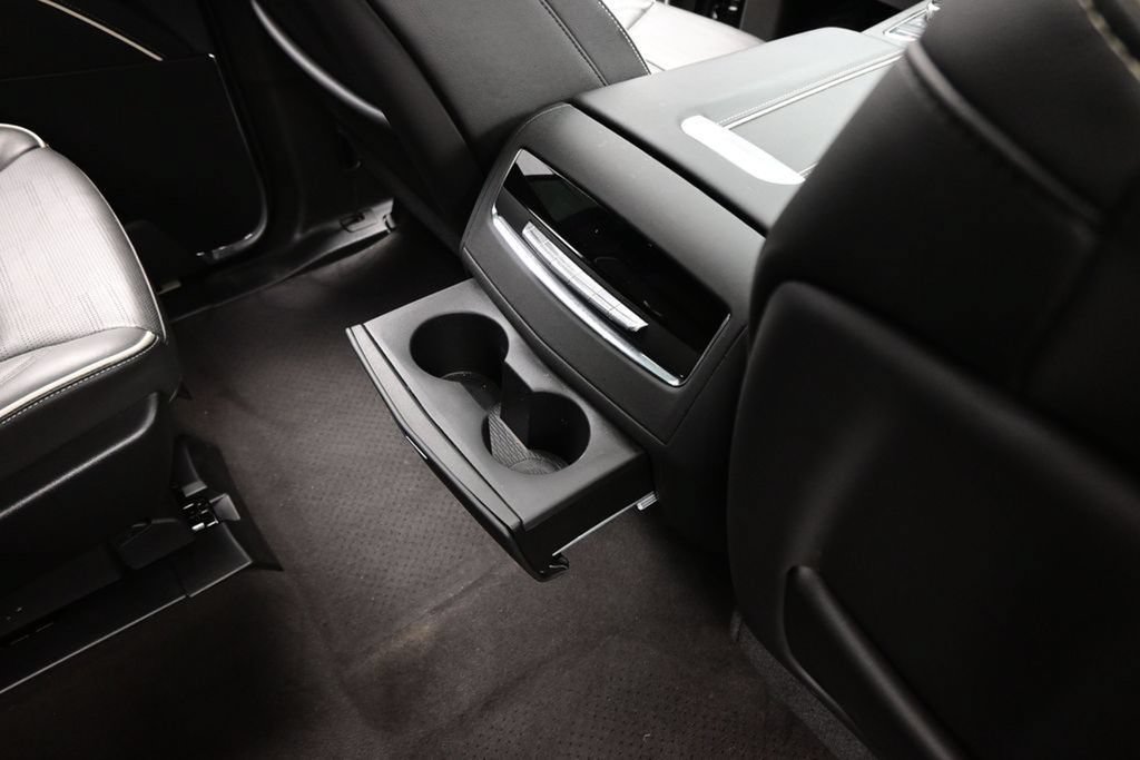 Used 2024 Cadillac Escalade Sport w/ Touring Package AWD/4WD image 31