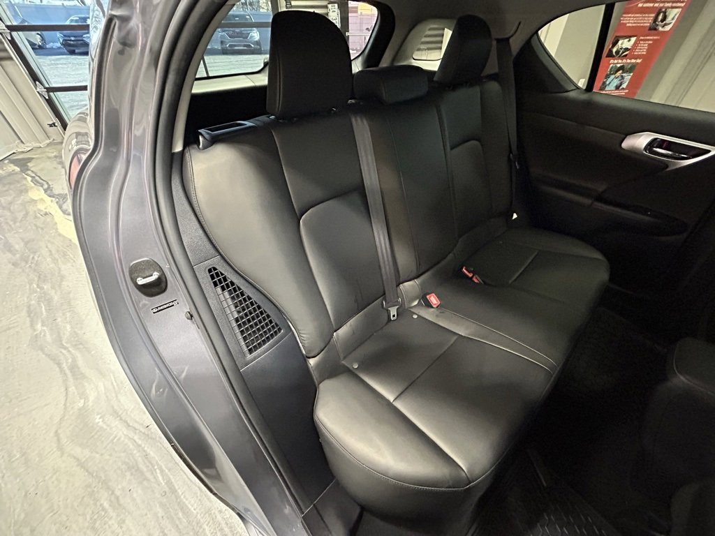 Used 2012 Lexus CT 200h Premium image 6