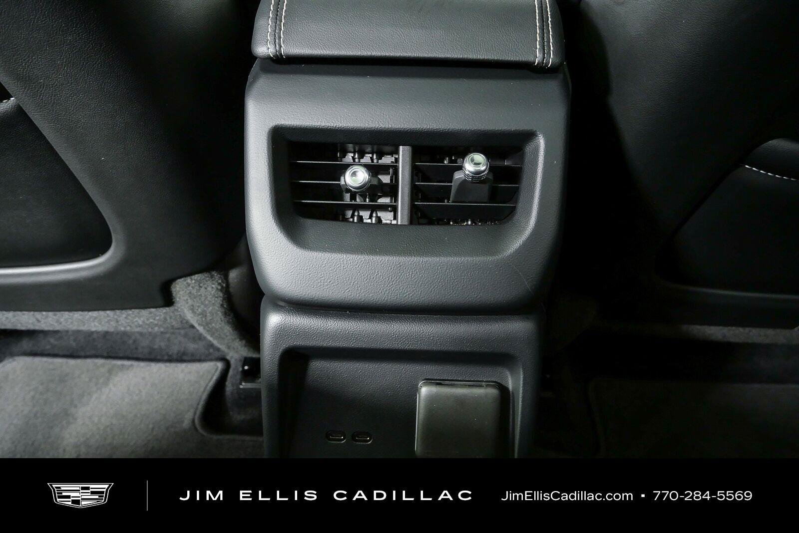 Used 2025 Cadillac Optiq Luxury 1 AWD/4WD image 19