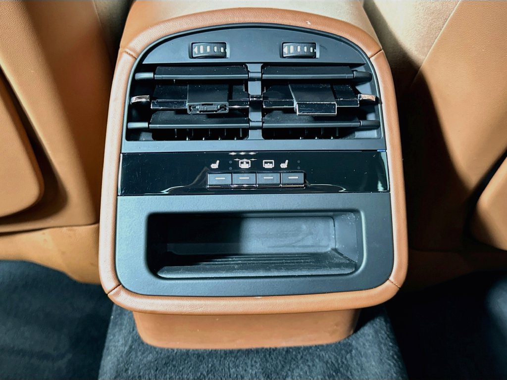 Used 2022 Maserati Quattroporte GT RWD image 26