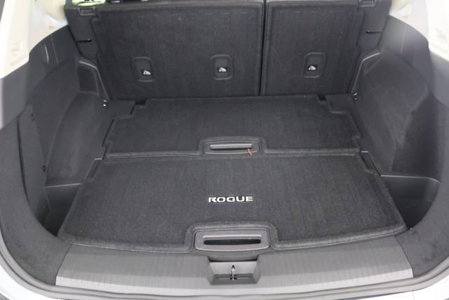 Used 2025 Nissan Rogue SL w/ SL Premium Package image 22