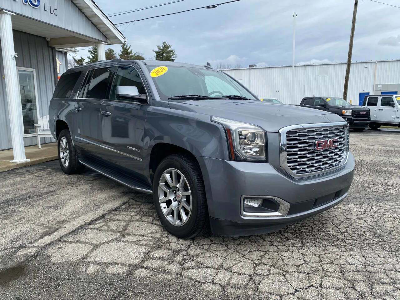 Used 2020 GMC Yukon XL Denali image 7