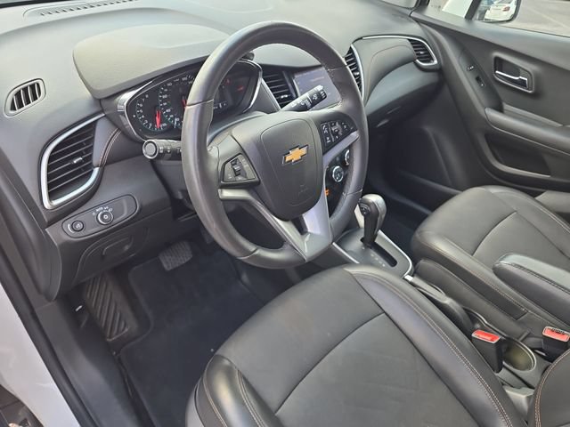 Certified 2020 Chevrolet Trax LT w/ LT Convenience Package FWD image 16