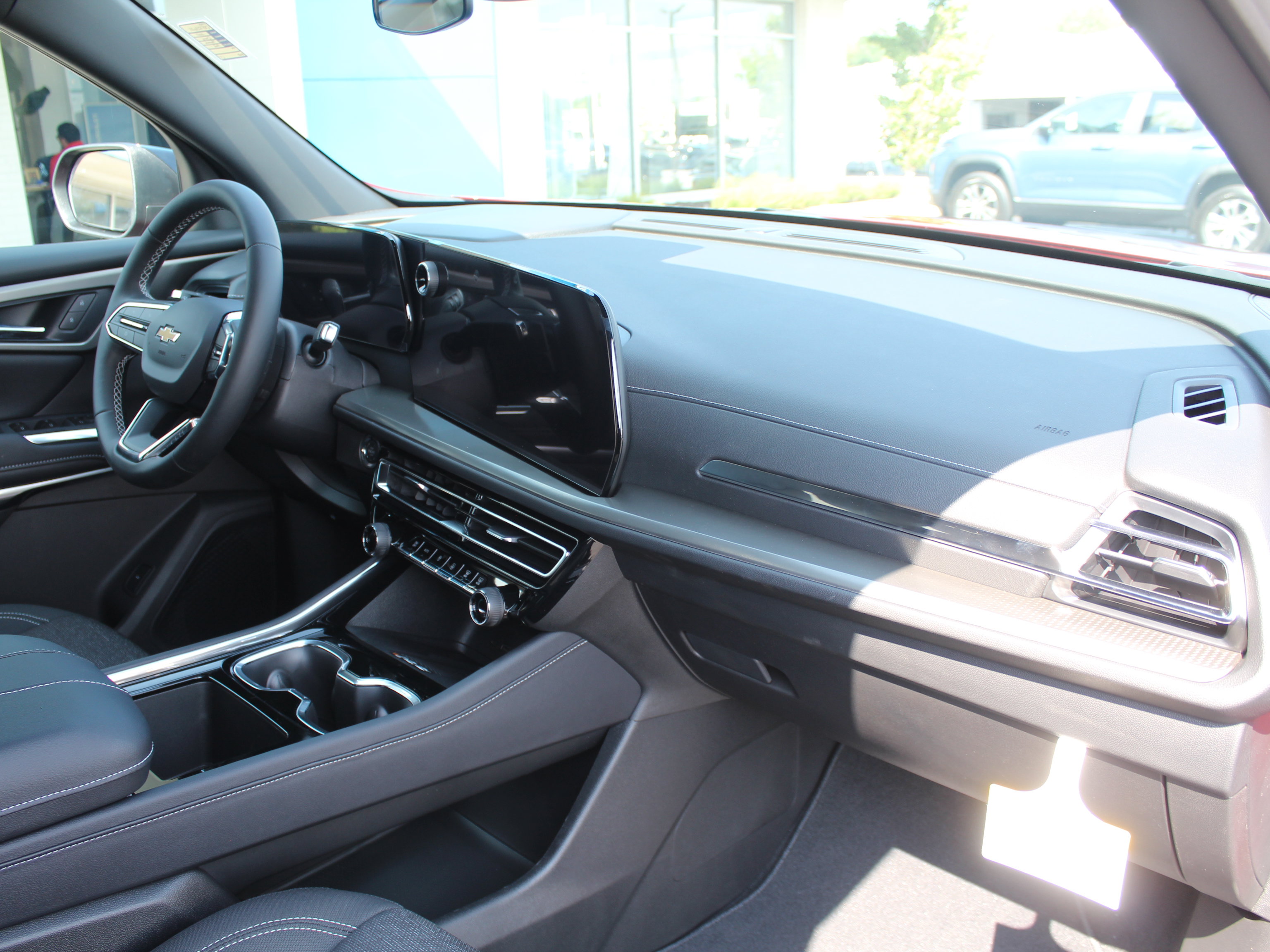 New 2027 Chevrolet Traverse LT AWD/4WD image 26