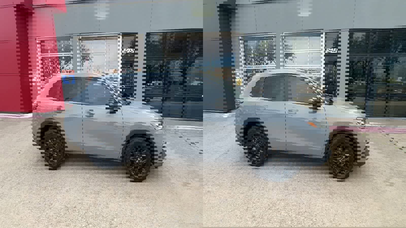 Used 2024 Honda HR-V Sport image 9