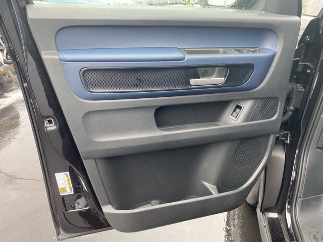 New 2025 Volkswagen ID. Buzz Pro S image 19