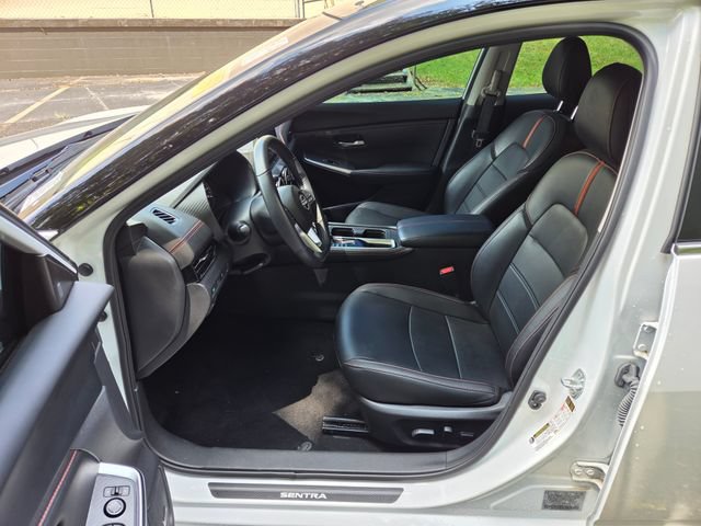Used 2024 Nissan Sentra SR w/ SR Premium Package FWD image 13