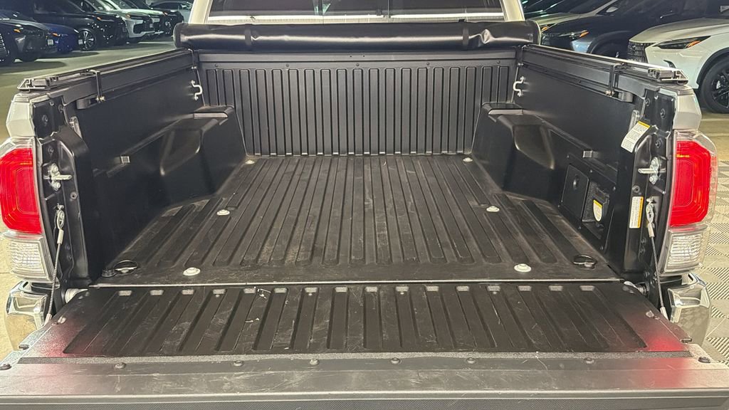 Used 2023 Toyota Tacoma TRD Off-Road image 14