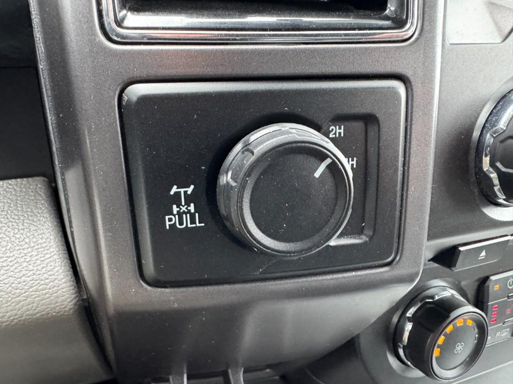 Used 2018 Ford F150 XLT w/ Equipment Group 302A Luxury AWD/4WD image 23