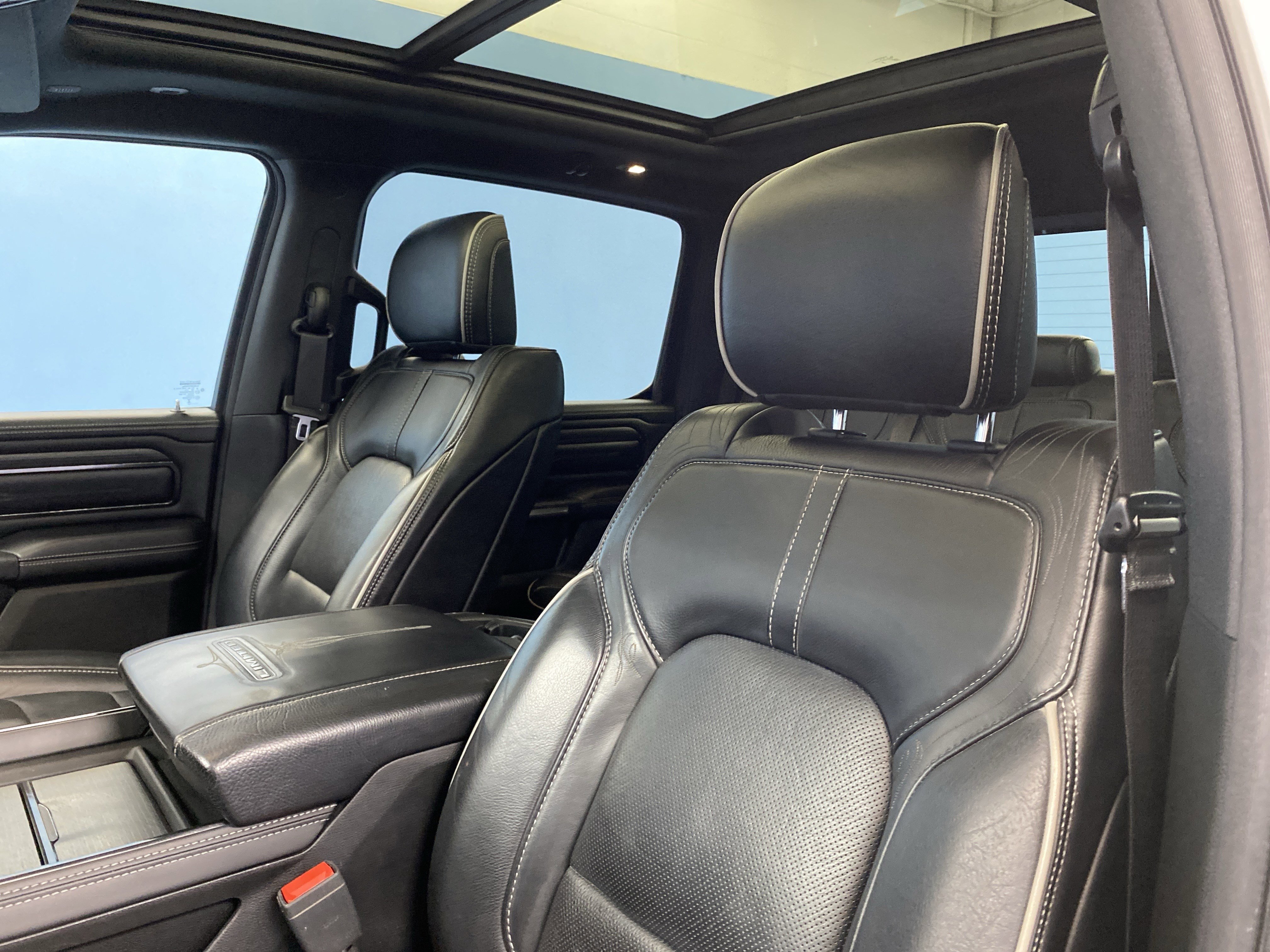 Certified 2023 RAM 1500 Limited w/ Body Color Bumper Group image 9