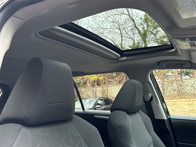 Certified 2022 Toyota RAV4 XLE w/ Convenience Package image 15