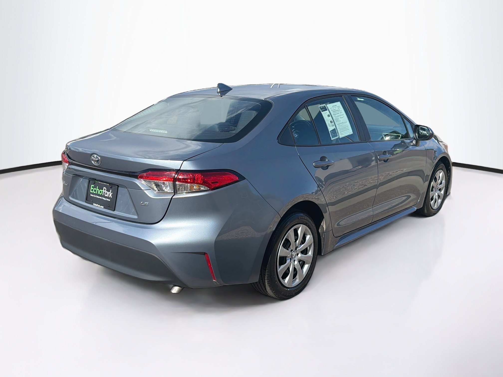 Used 2025 Toyota Corolla LE FWD image 9