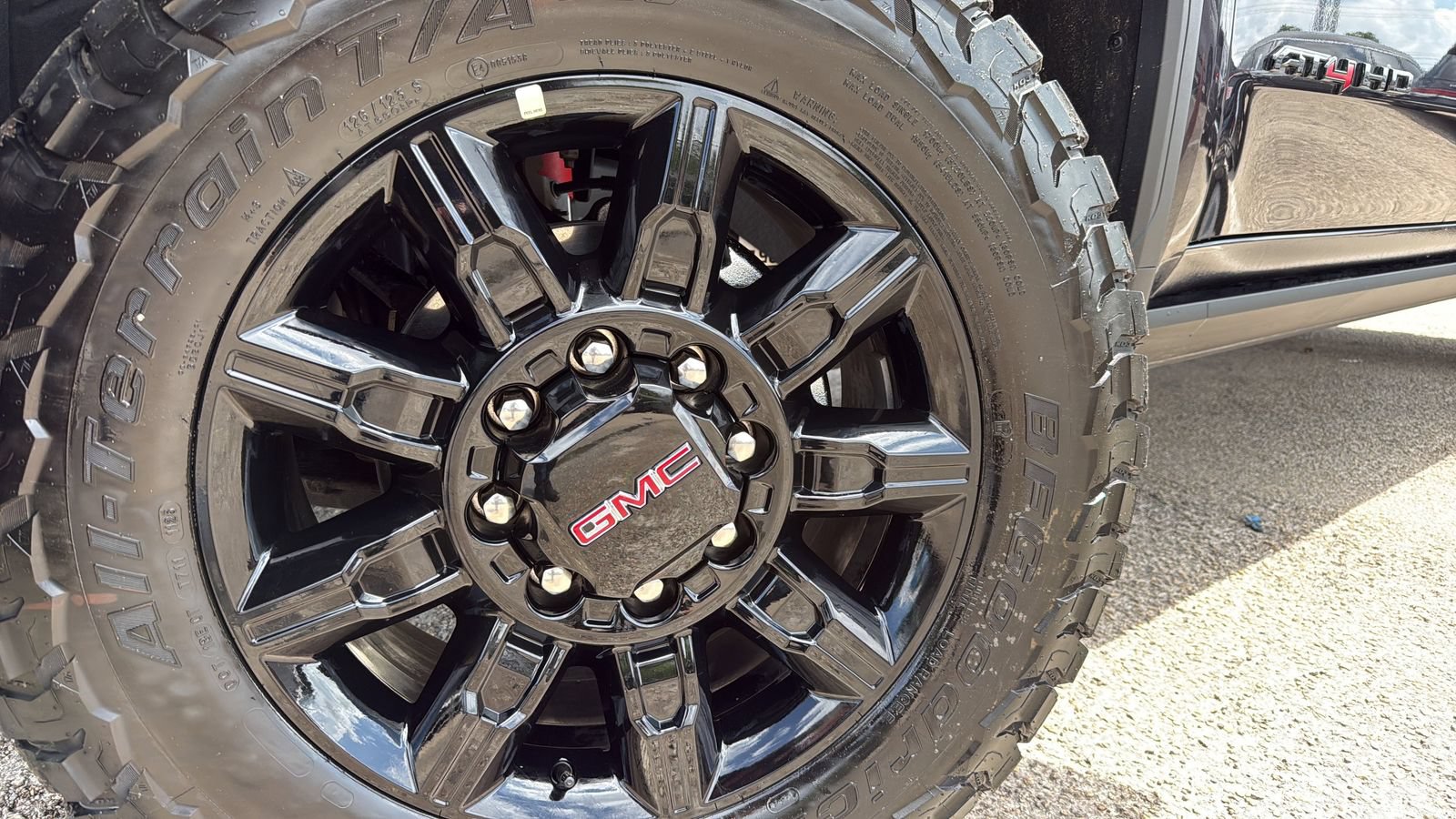 Used 2026 GMC Sierra 3500 AT4 w/ AT4 Premium Plus Package AWD/4WD image 29