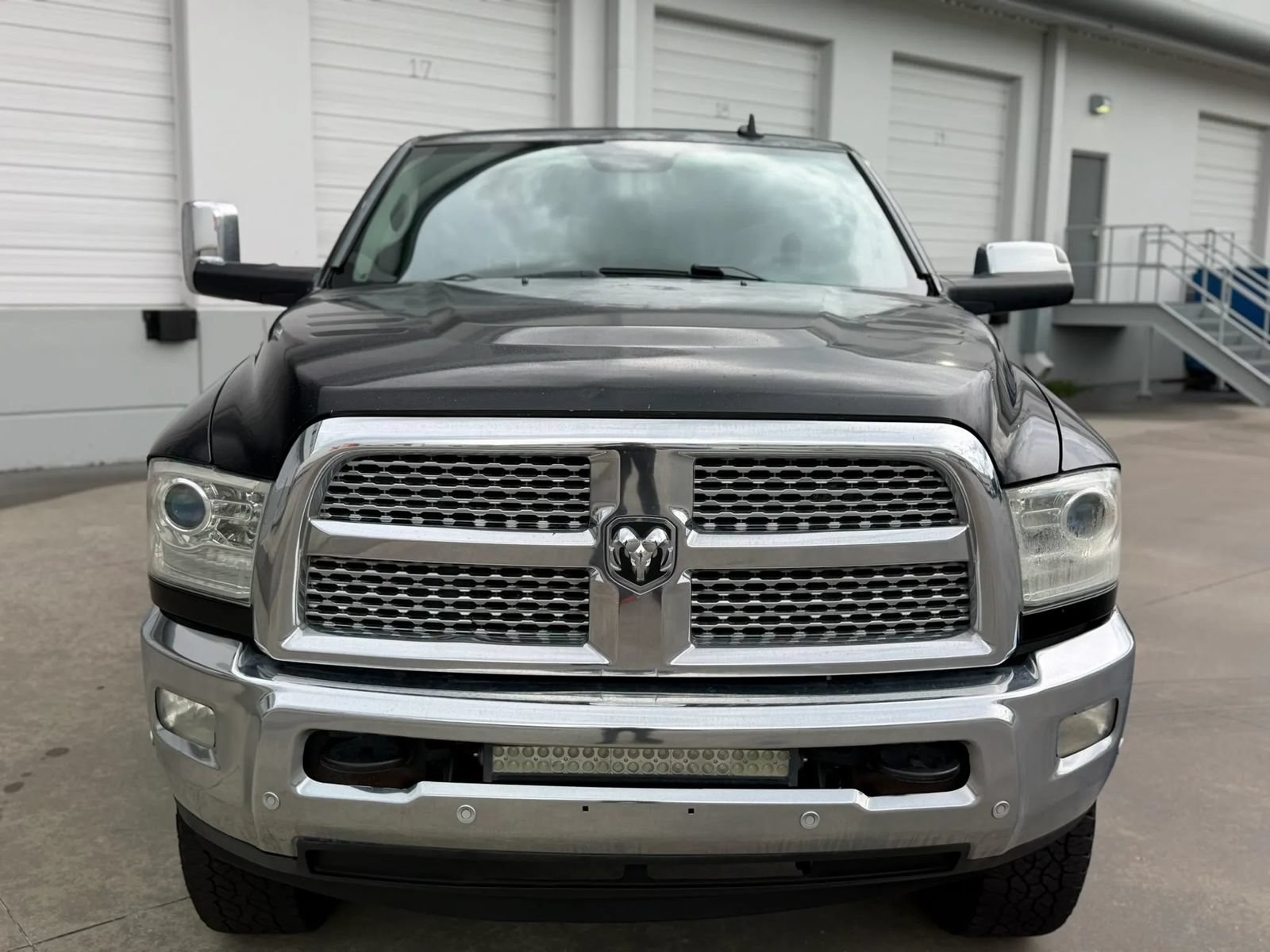 Used 2016 RAM 2500 Laramie AWD/4WD image 3