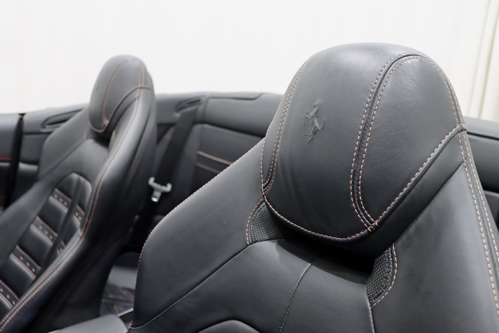 Used 2016 Ferrari California T image 24