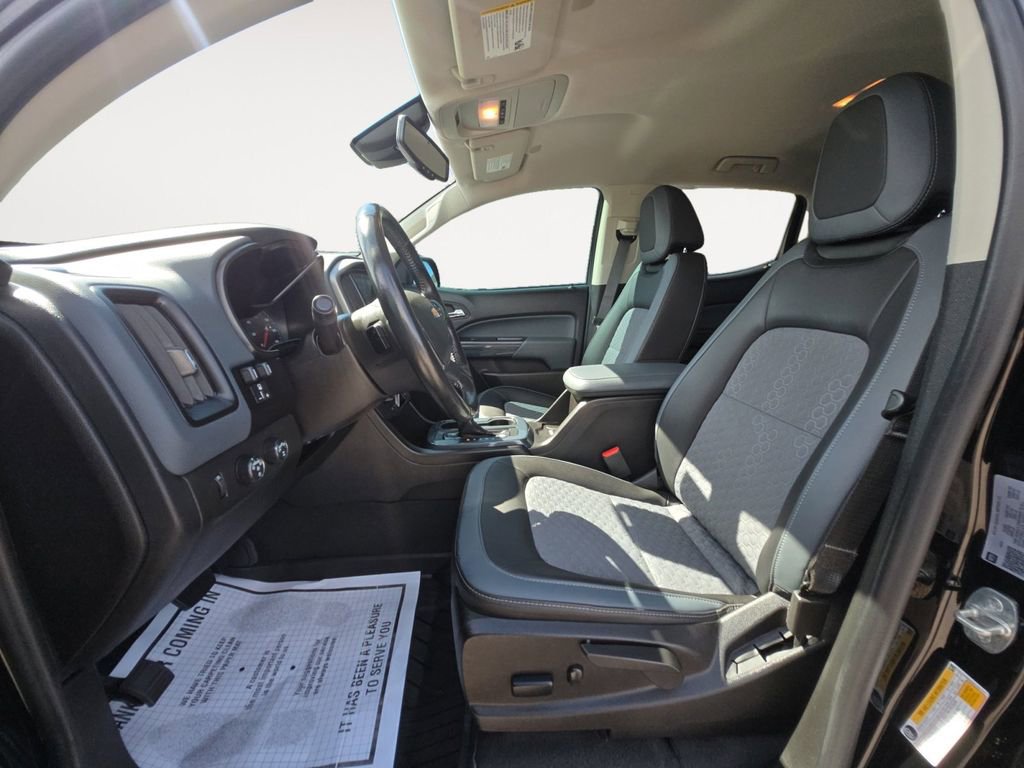 Used 2022 Chevrolet Colorado Z71 w/ Safety Package AWD/4WD image 9