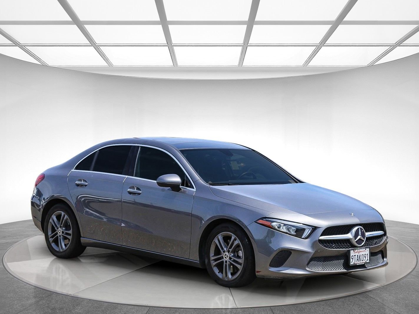 Used 2020 Mercedes-Benz A 220 w/ Premium Package image 4