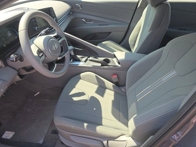 New 2025 Hyundai Elantra Sport image 27