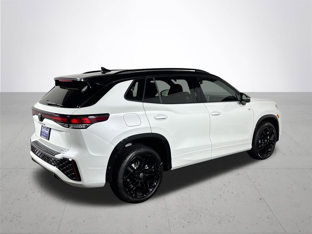 New 2025 Volkswagen Tiguan SE R-Line image 6