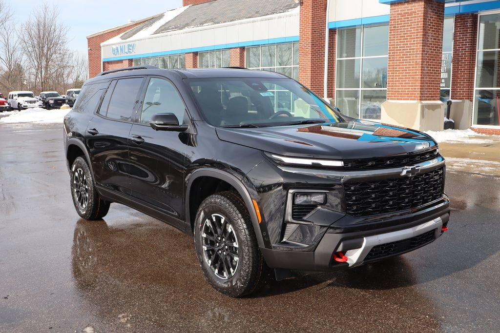 New 2026 Chevrolet Traverse Z71 w/ Enhanced Driving Package image 3