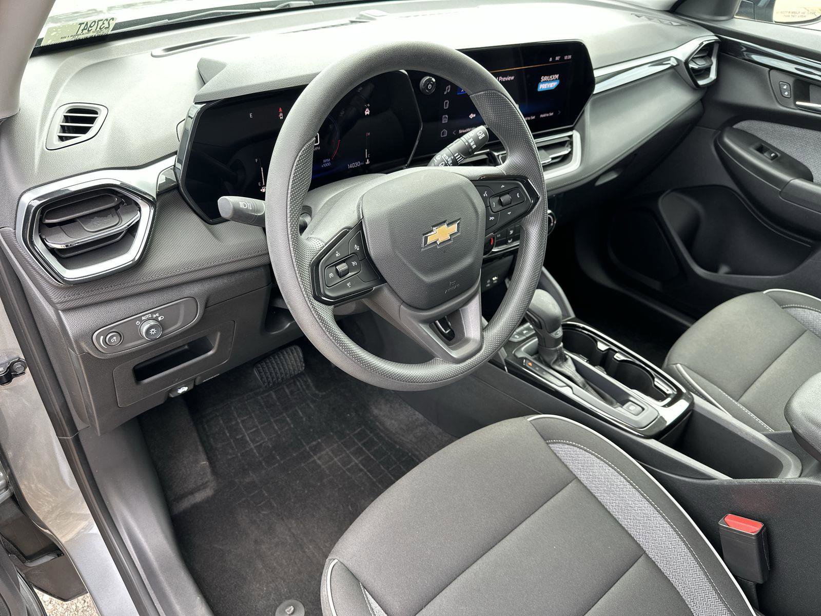 Certified 2024 Chevrolet TrailBlazer LT w/ Driver Confidence Package image 12