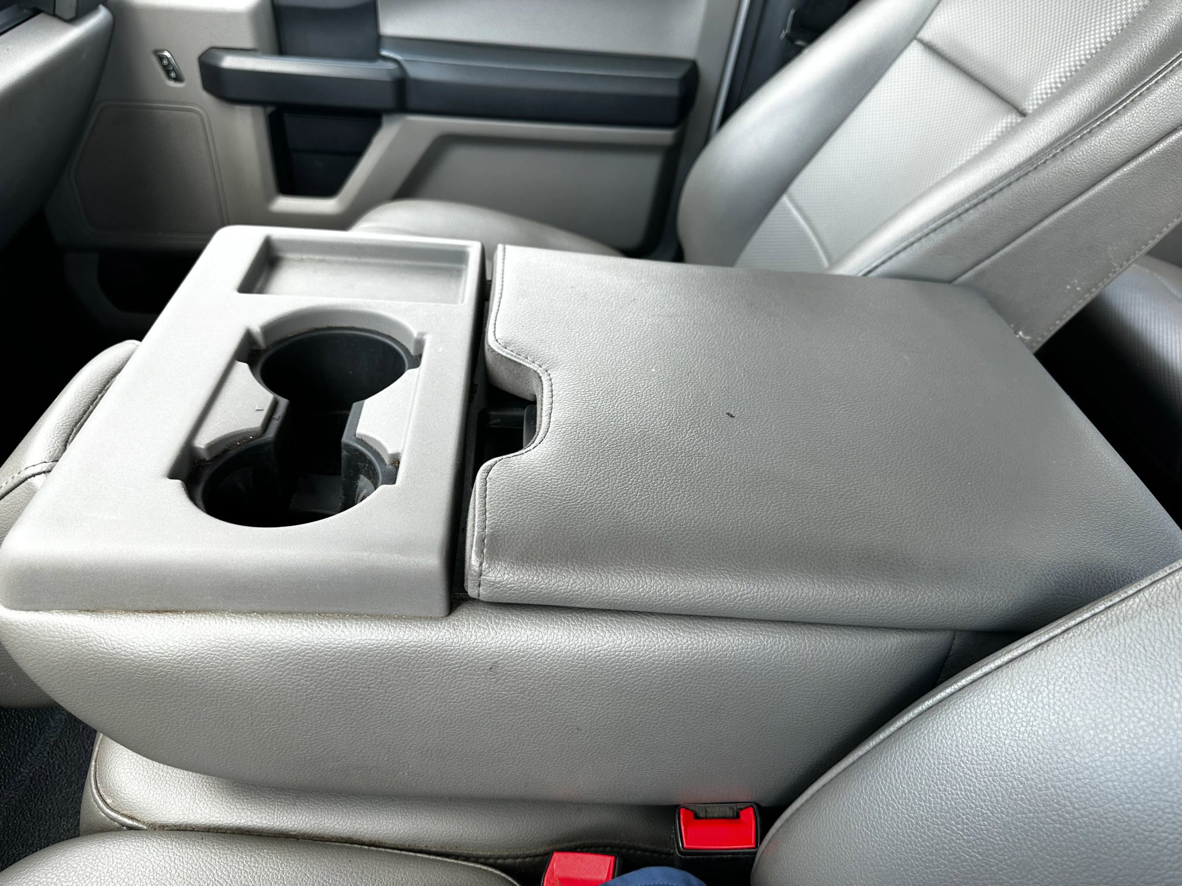 Used 2022 Ford F250 XL w/ Power Equipment Group image 26