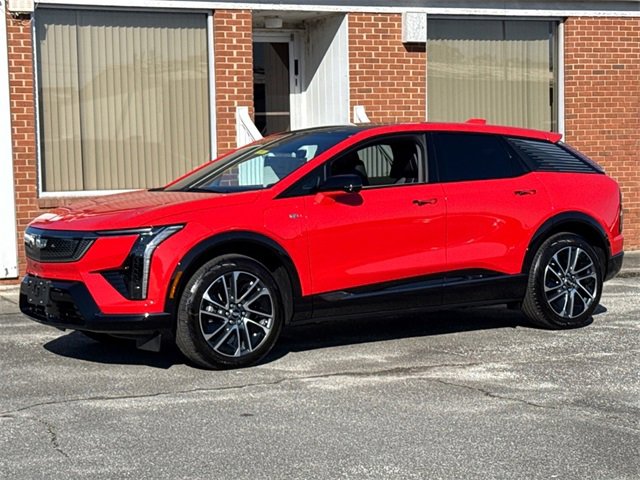 New 2025 Cadillac Optiq Sport 1