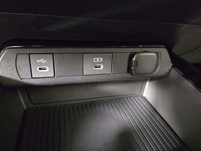 New 2026 Toyota Prius Plug-In Hybrid image 25