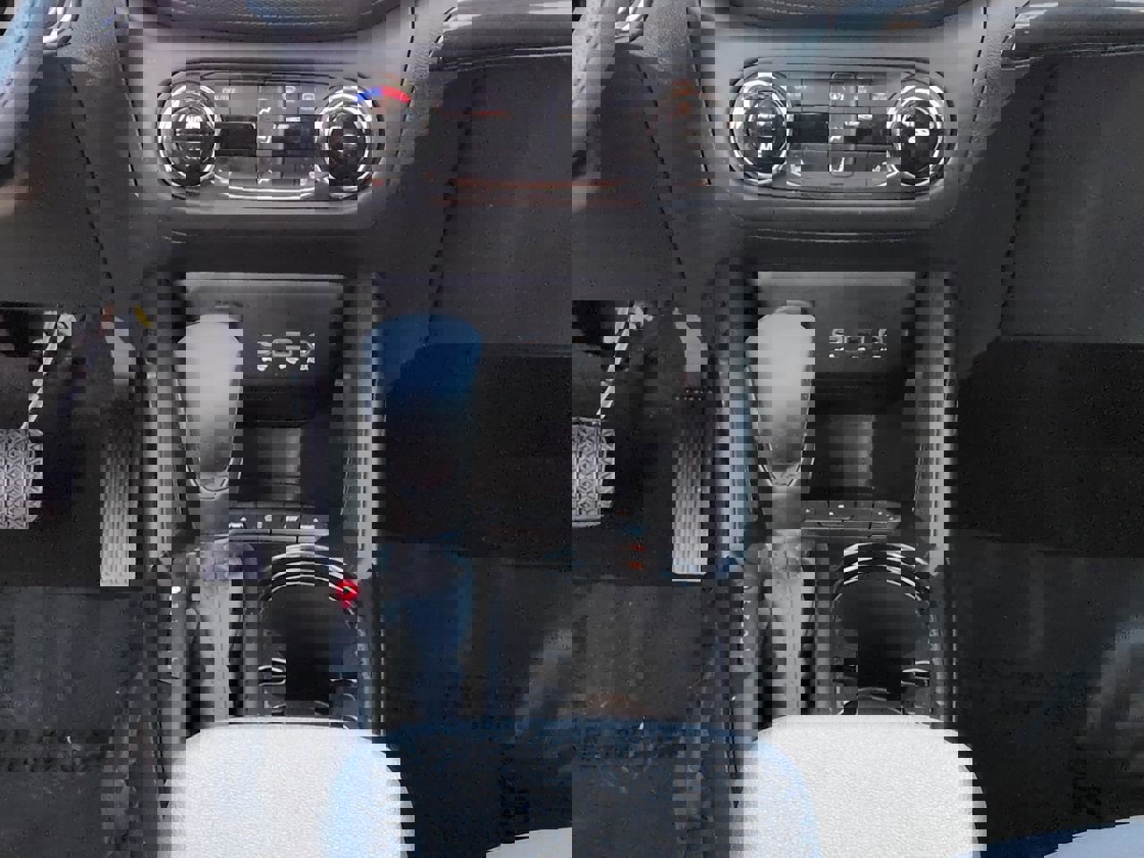 Used 2023 Chevrolet TrailBlazer LT w/ Convenience Package image 19