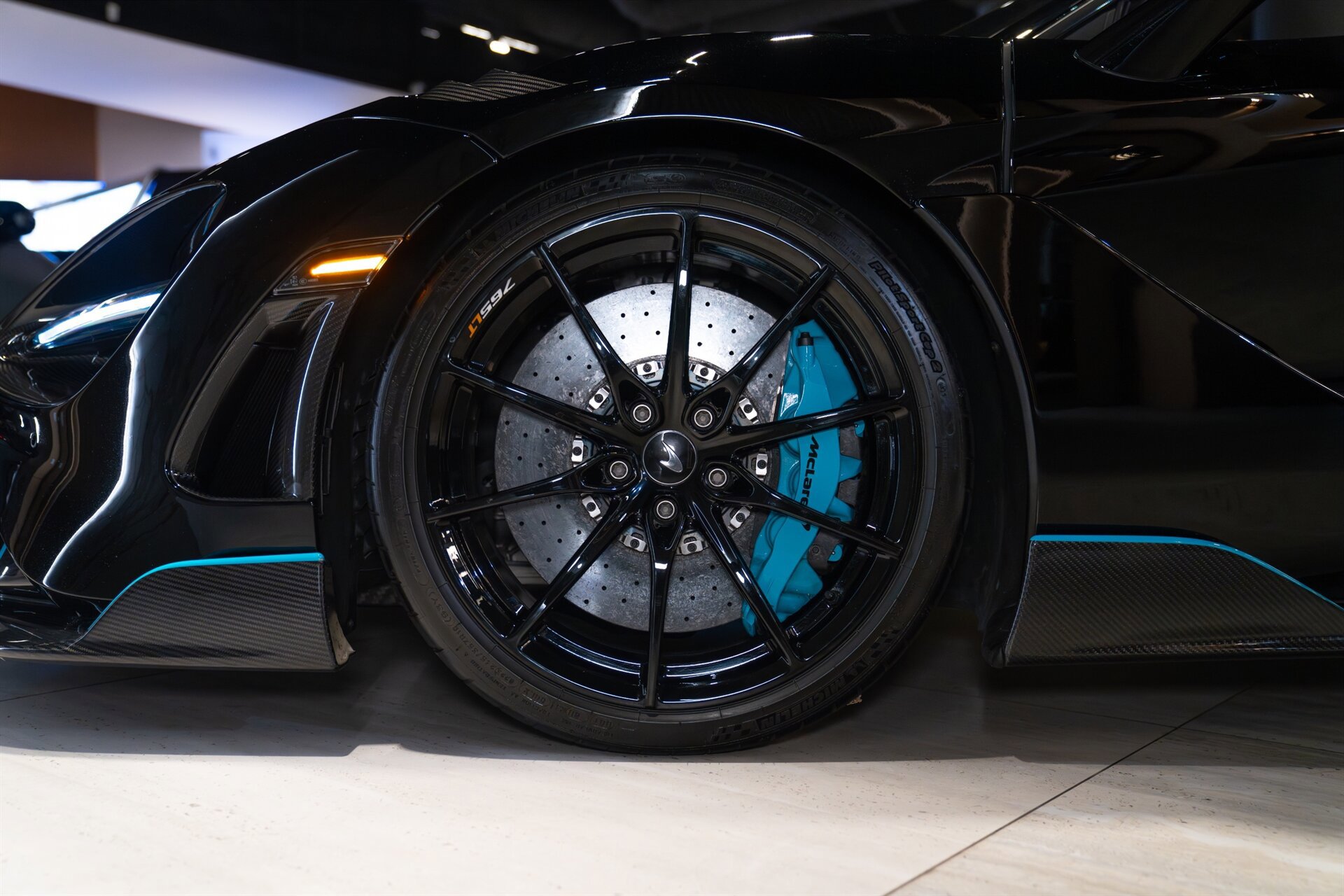 Used 2022 McLaren 765LT RWD image 45
