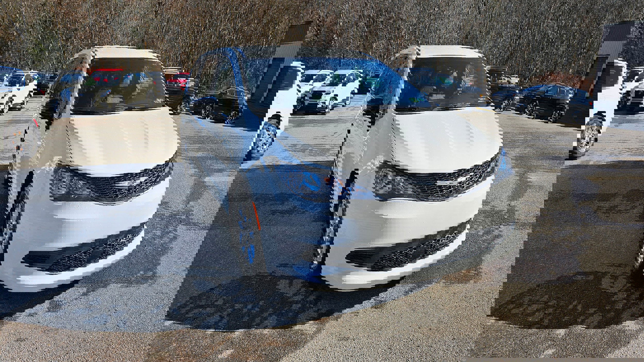 New 2026 Chrysler Voyager LX image 5