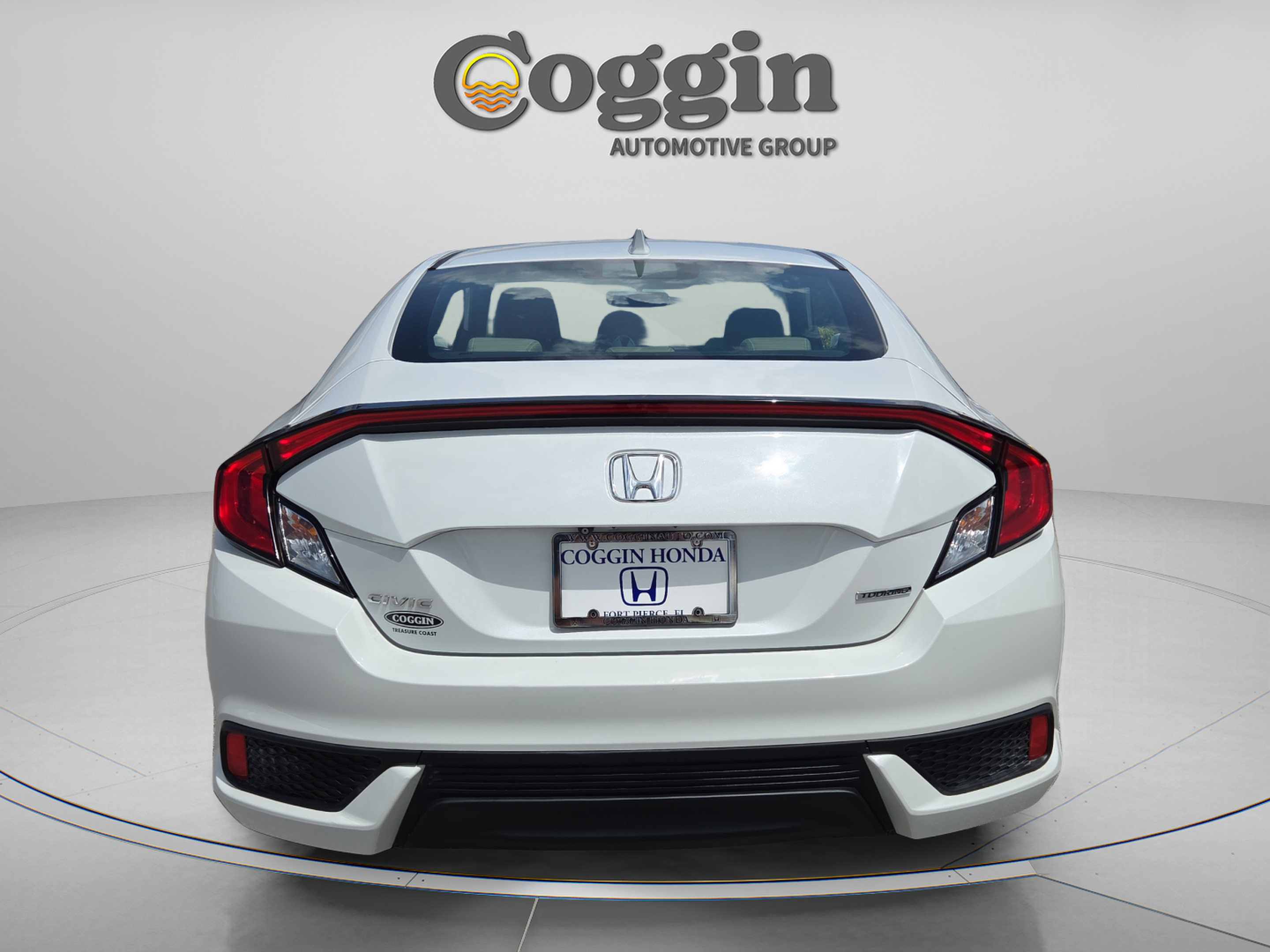 Certified 2019 Honda Civic Touring image 4
