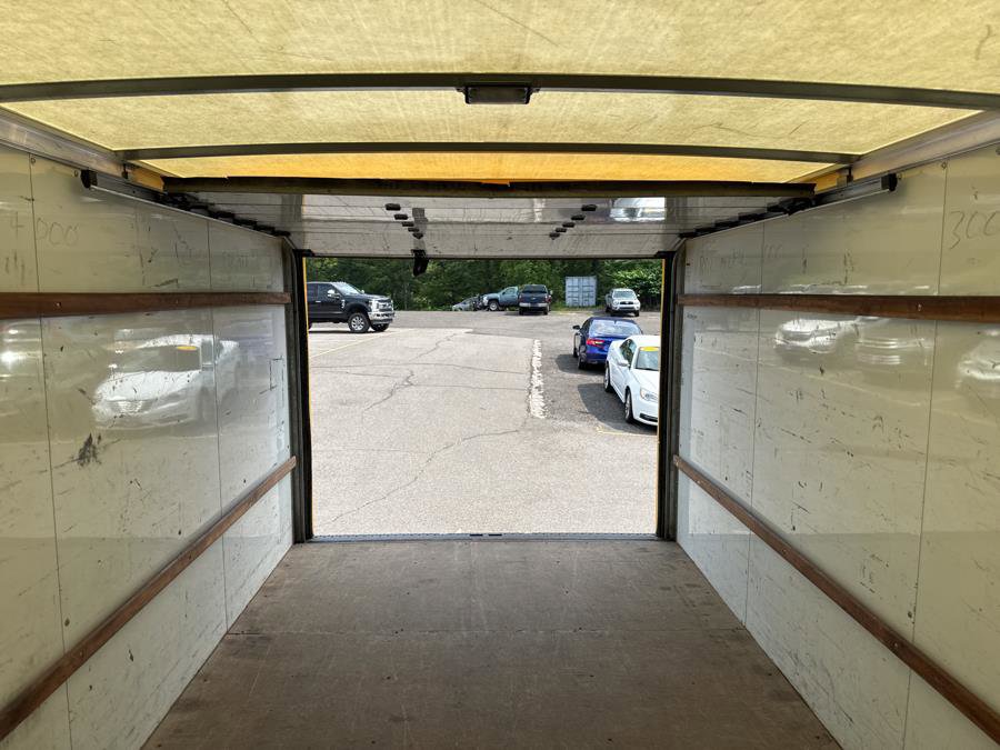 Used 2019 Ford E-350 and Econoline 350 Super Duty image 10