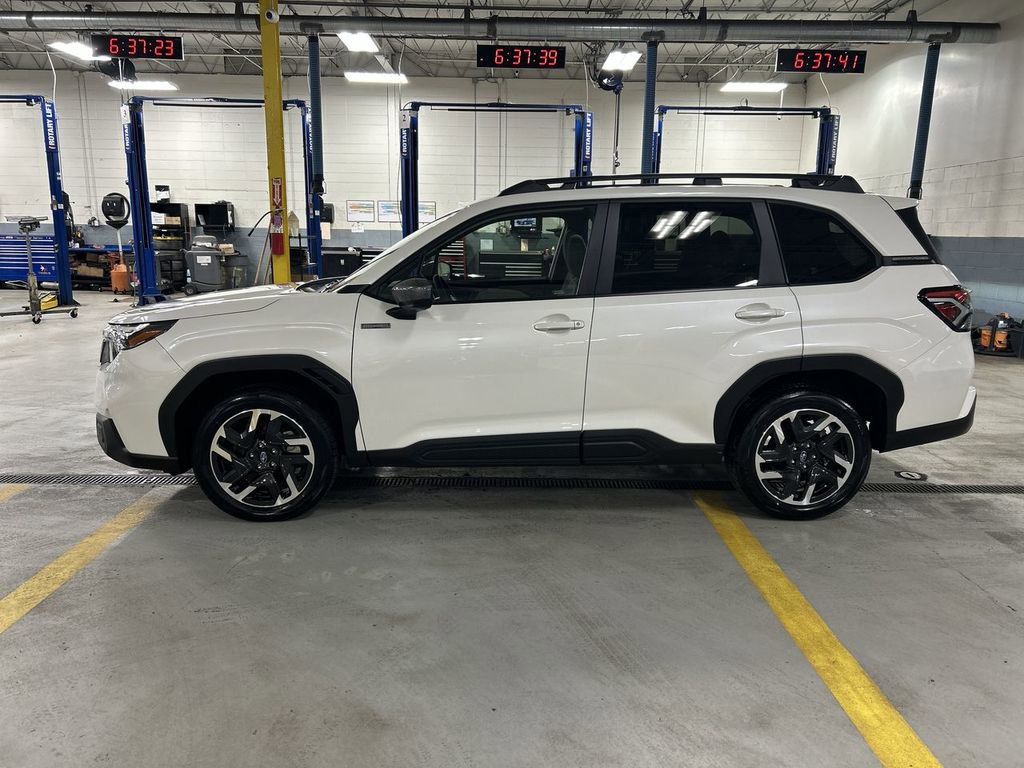 Certified 2025 Subaru Forester Premium image 5