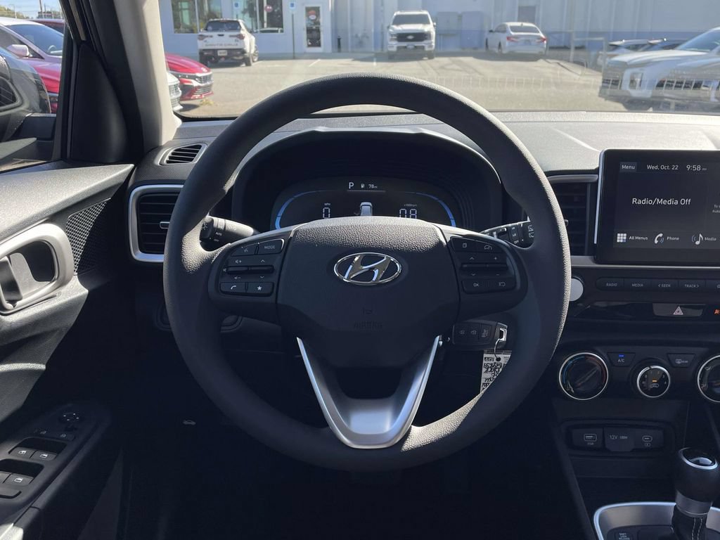 New 2026 Hyundai Venue SE FWD image 15