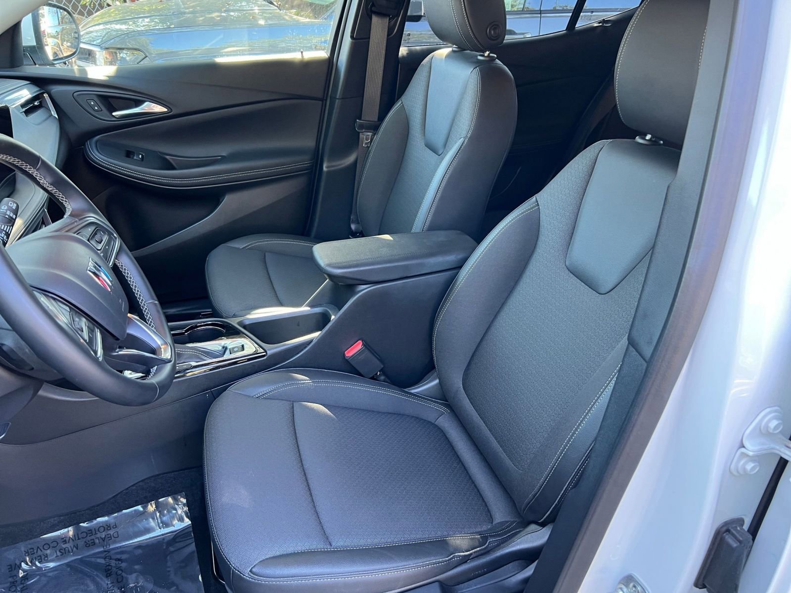 Used 2025 Buick Encore GX Preferred image 30