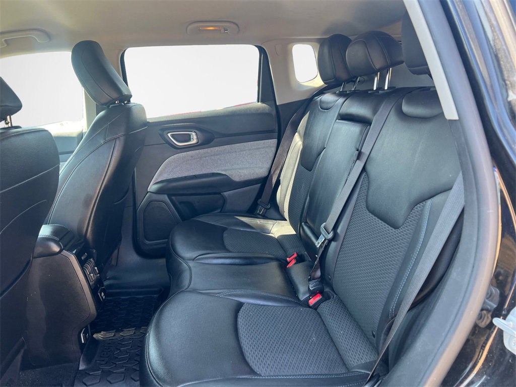 Used 2022 Jeep Compass Latitude image 24