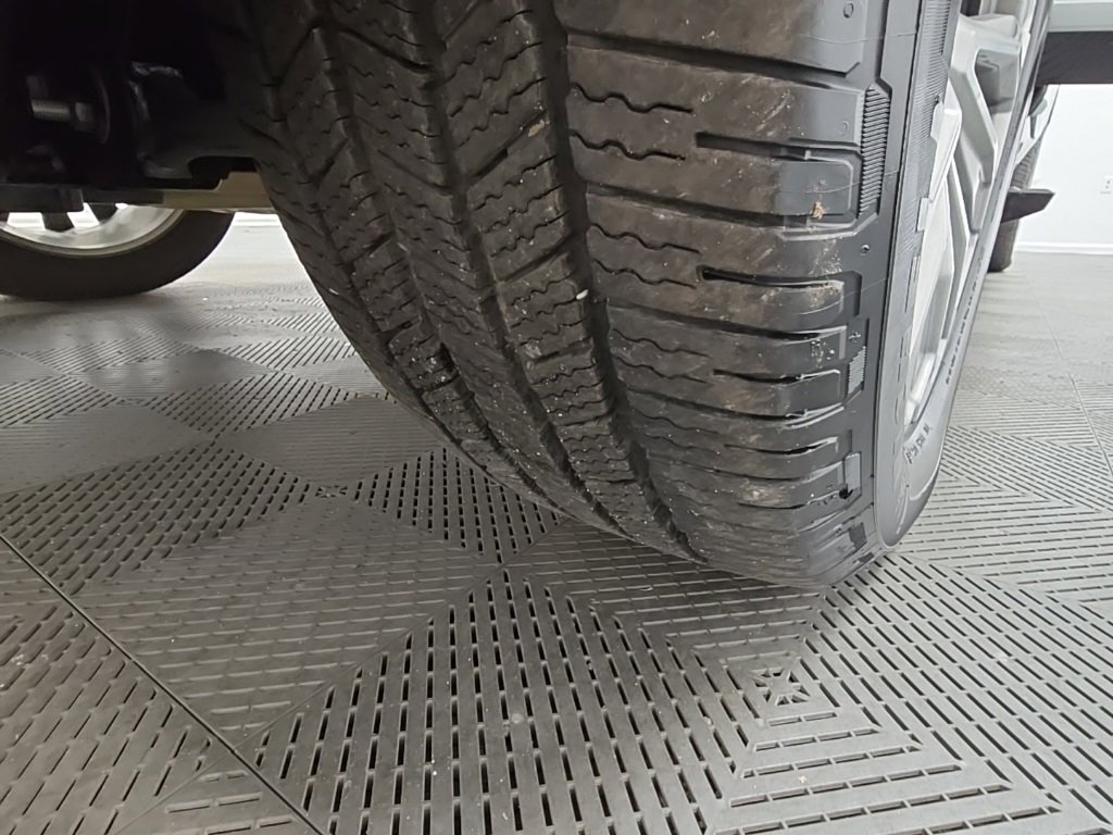 Used 2021 GMC Yukon XL Denali w/ Denali Premium Package image 52