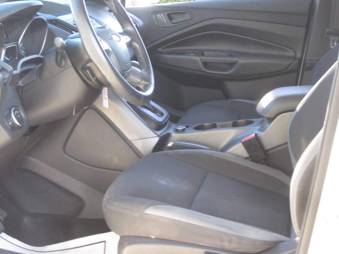 Used 2016 Ford Escape S FWD image 18