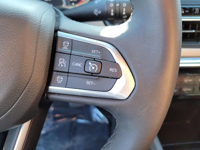 Used 2024 Jeep Compass Limited image 25