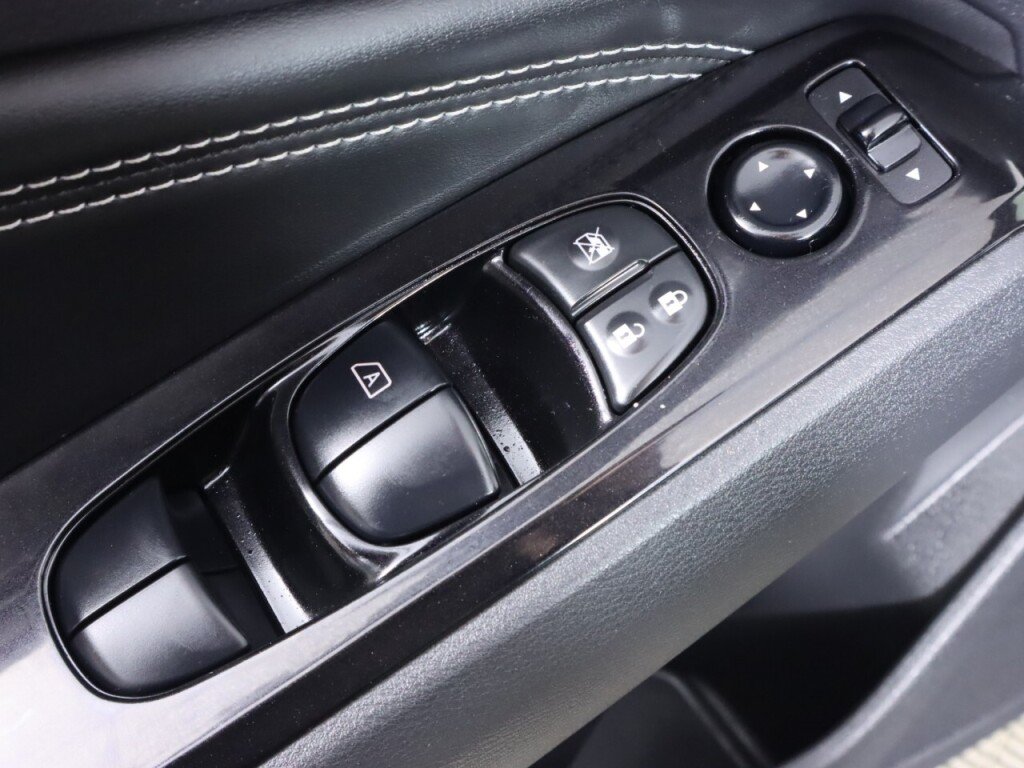 Used 2022 Nissan Altima 2.5 SV w/ SV Premium Package AWD/4WD image 28