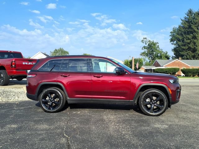 Certified 2026 Jeep Grand Cherokee Limited w/ Limited Altitude Package AWD/4WD image 8