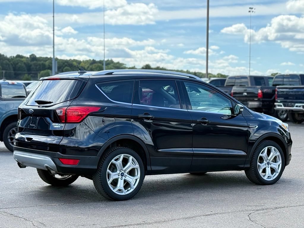 Used 2019 Ford Escape Titanium AWD/4WD image 35